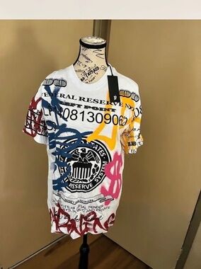 Left Point Graphic Short Sleeve Tee Size Small Like New
